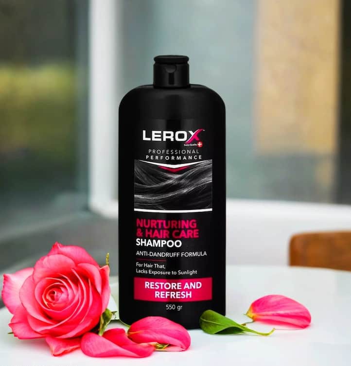 شامپو مو بانوان لروکس مدل Nurturing & Hair Care: این شامپو با فرمولاسیون خاص و ترکیبات گیاهی و مغذی، به شما در ترمیم و تقویت موهای آسیب دیده کمک میکند.