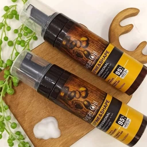 موس مو آرگان فر کننده مو و از بین بردن وز مو حجم 200 میل حاوی 95%روغن آرگان خالص فاقد سولفات دارای روغن آووکادو برطرف کننده وز مو